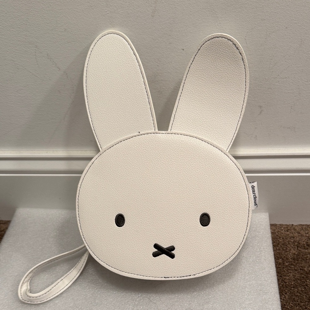 NWT Miffy White Bunny Wristlet/Cosmetic Bag • Dearcloud • Kawaii Zip Pouch